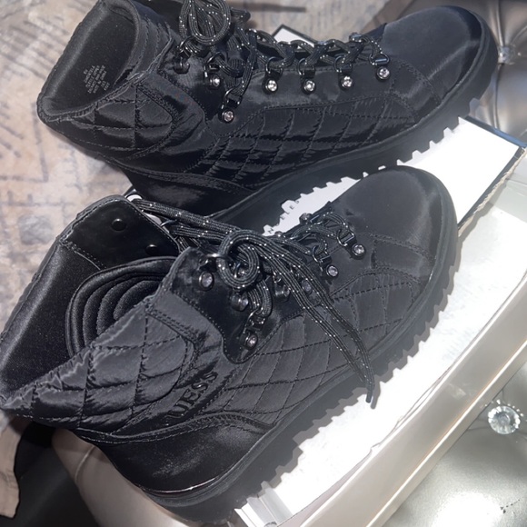 SOLD‼️‼️ Women’s GUESS BOOTS SIZE 9 - Picture 4 of 4